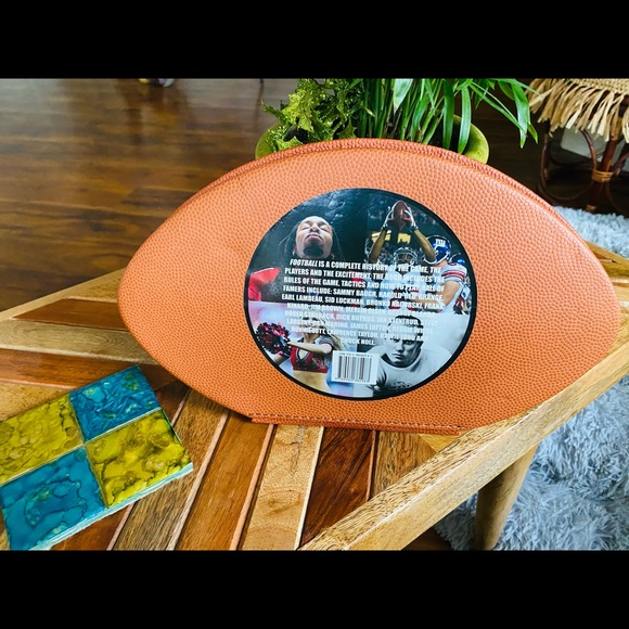 NFL FOOTBALL HISTORY BOOK, Collectors - Picture 4 of 9